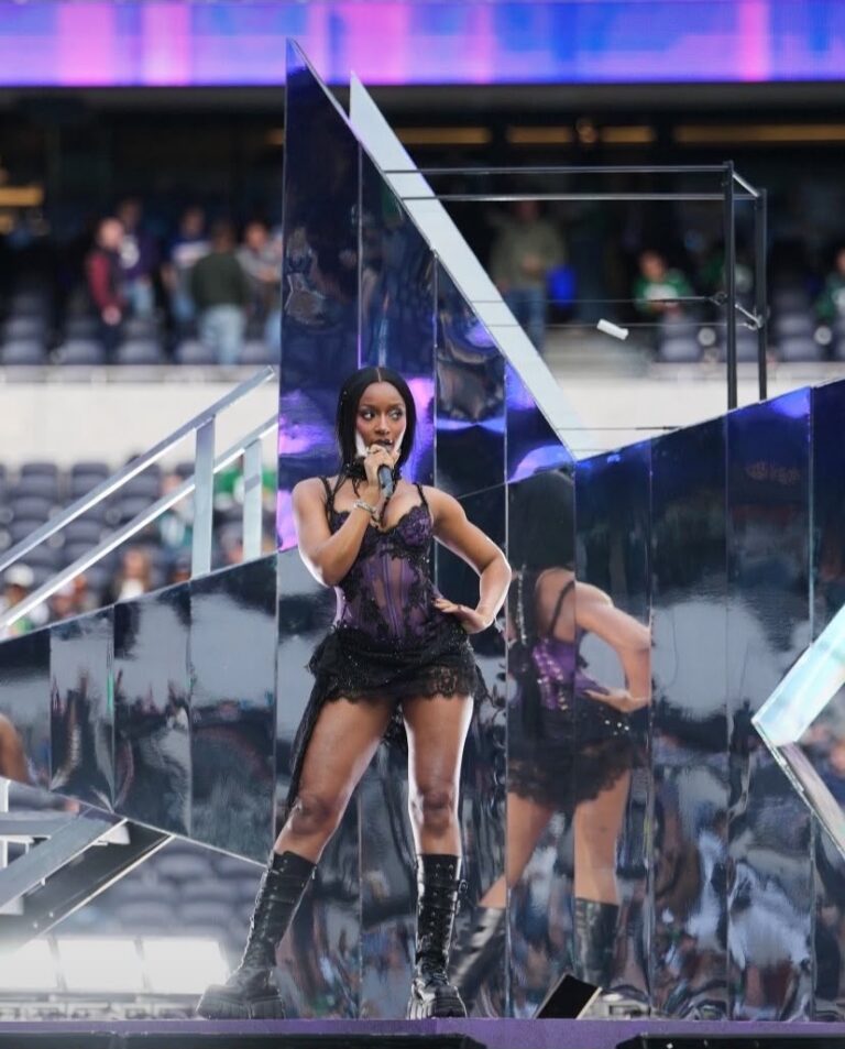 AYRA STARR PERFORMS AT NFL HALFTIME SHOW IN LONDON